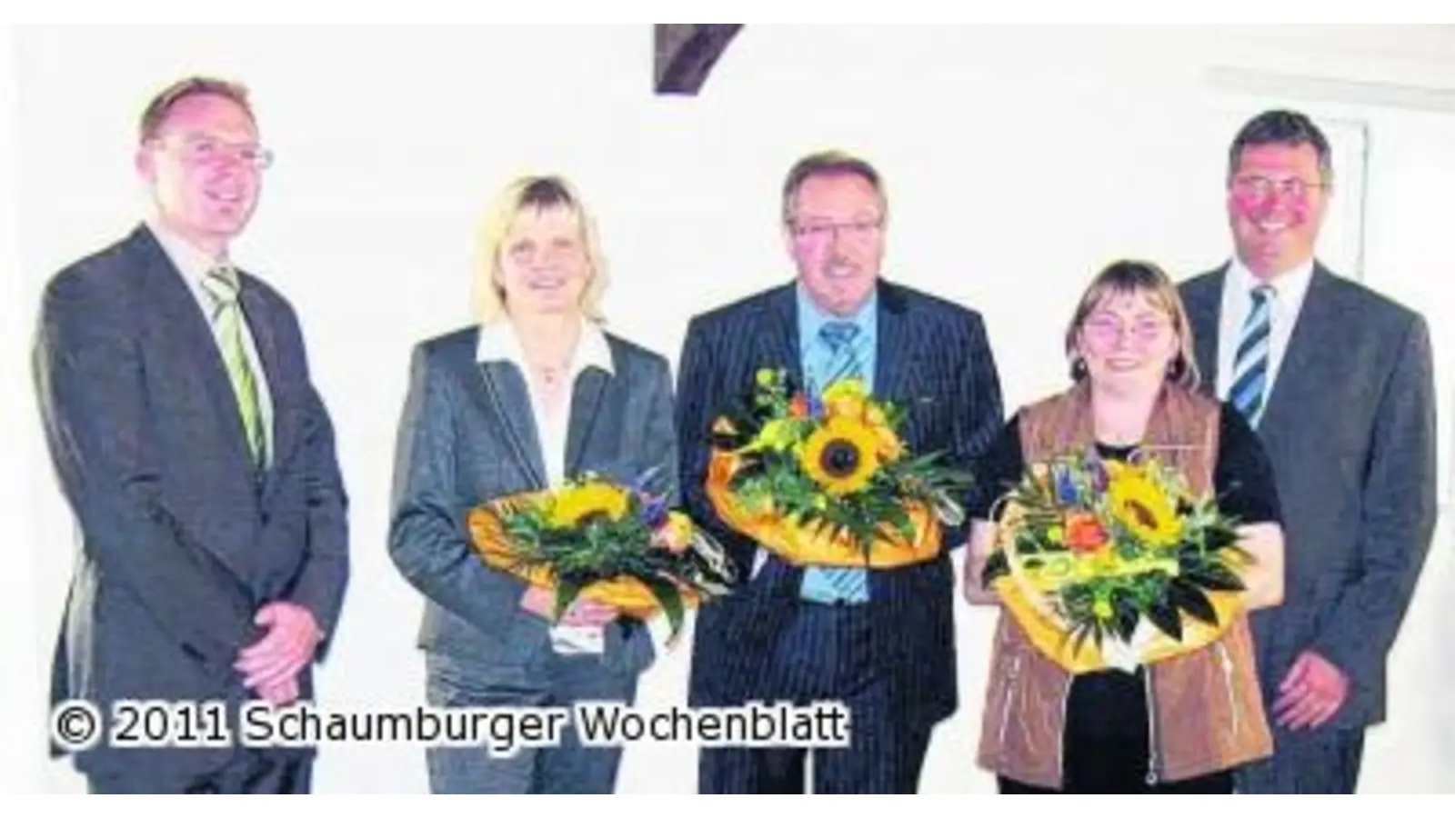 Sparkassenmitarbeiter feiern insgesamt 90 Jahre Jubiläum (Foto: km)