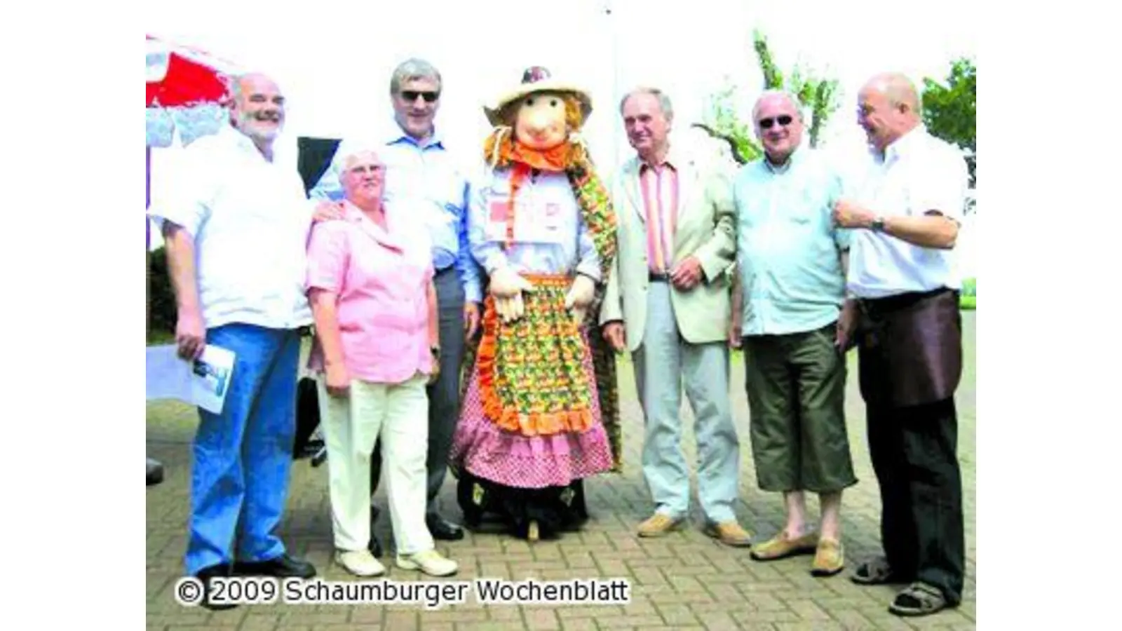 Klaus Glahn besucht Frühjahrsfest (Foto: red)