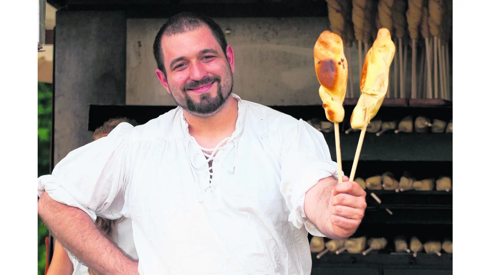 Ritter und andere Figuren verzaubern beim Mittelalterfest (Foto: lo)