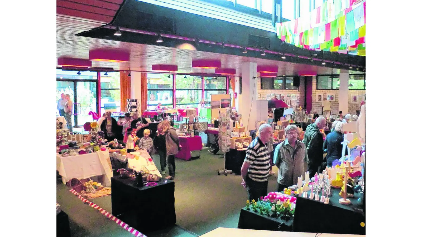Kunst und Kuchen (Foto: mk)