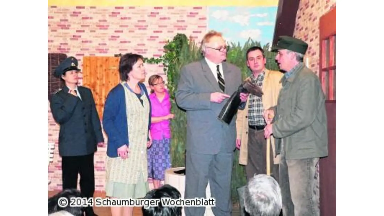 Für diese Tanten gibt es nicht nur Küsse (Foto: al)