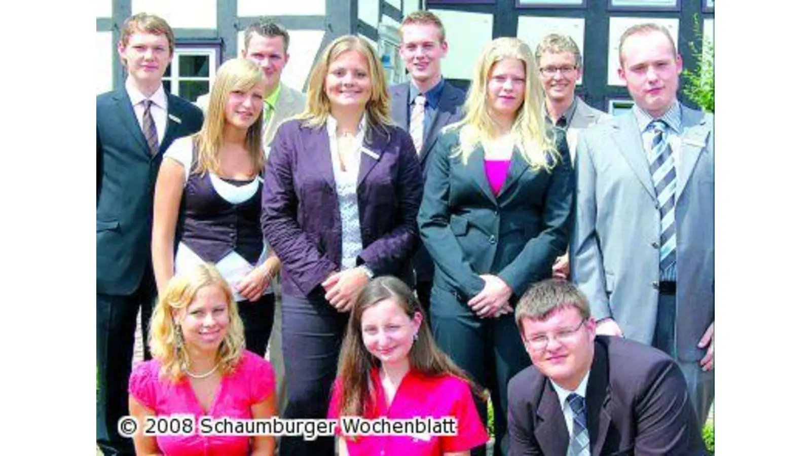 Neue Gesichter in der Sparkasse (Foto: red)