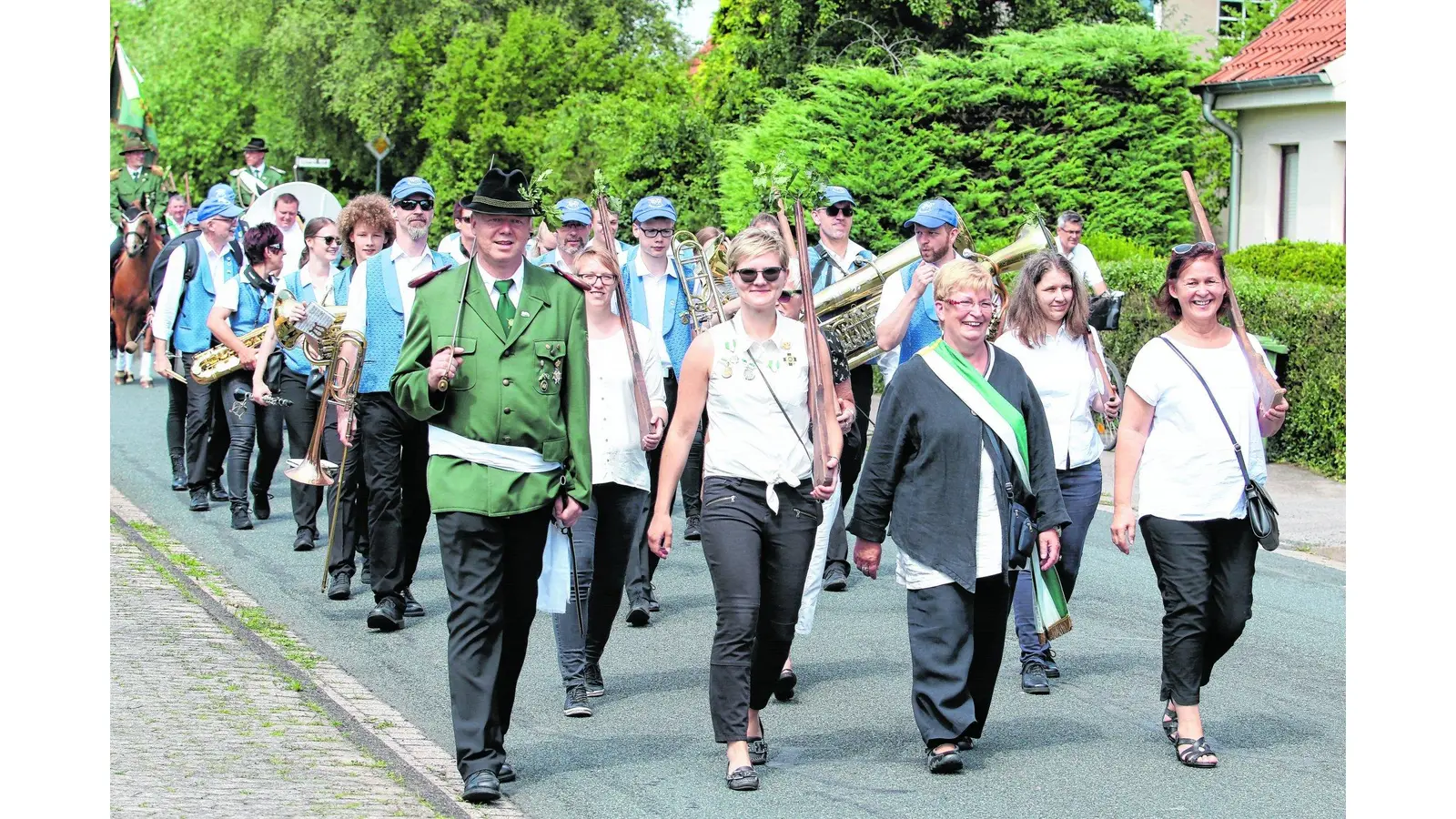 Wiedensahler feiern ausgelassen ihr Schützenfest (Foto: bb)