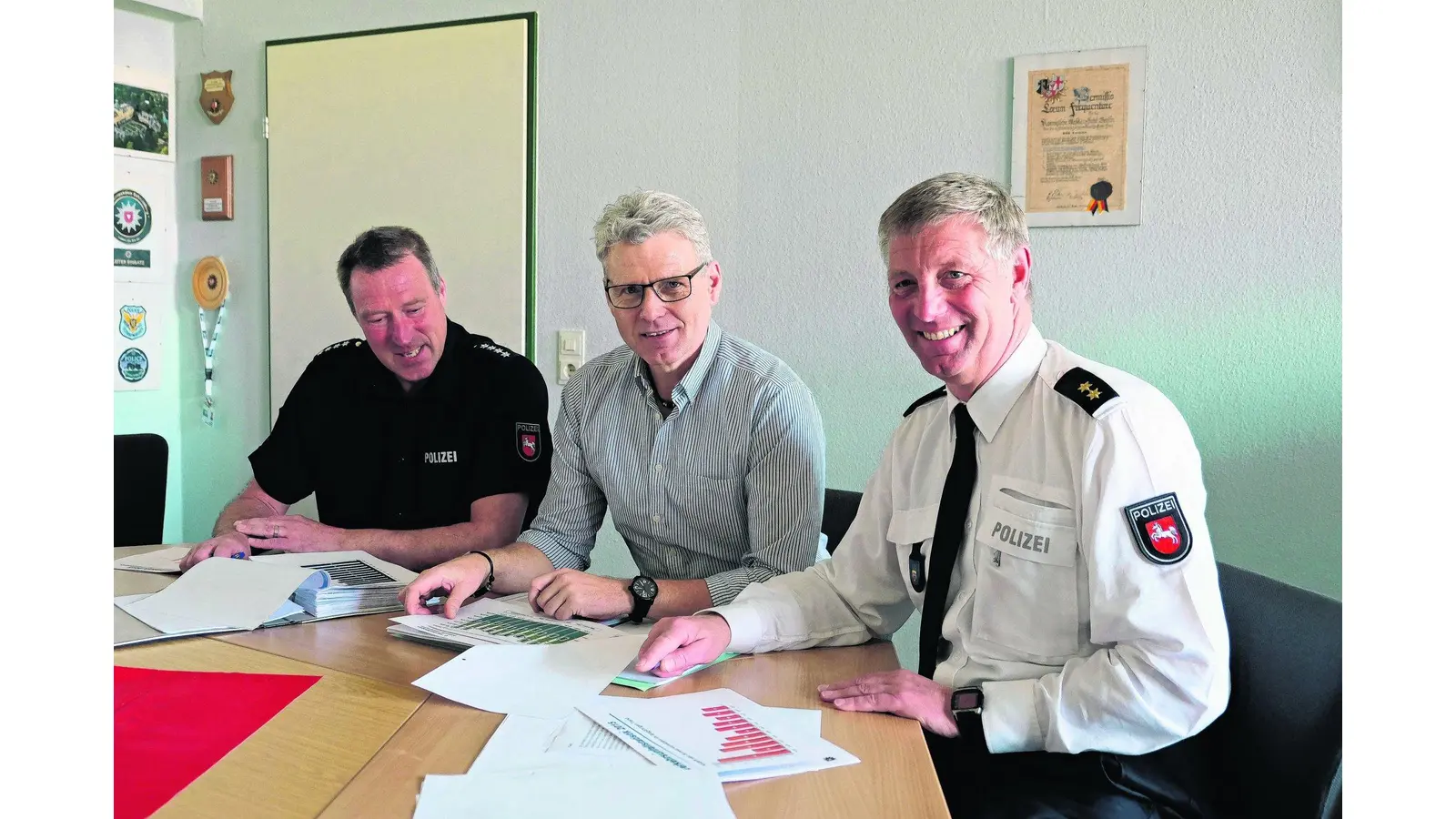 Wenn der neugierig wirkende Nachbar zur Alarmanlage wird (Foto: jl)