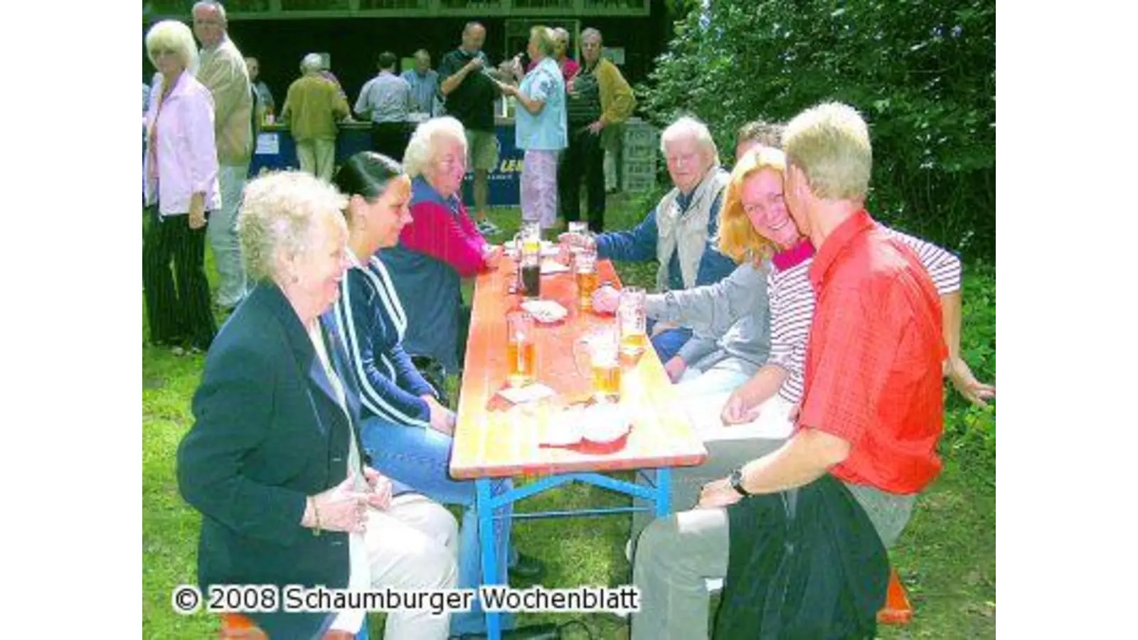 Dämmerschoppen am Krater (Foto: red)