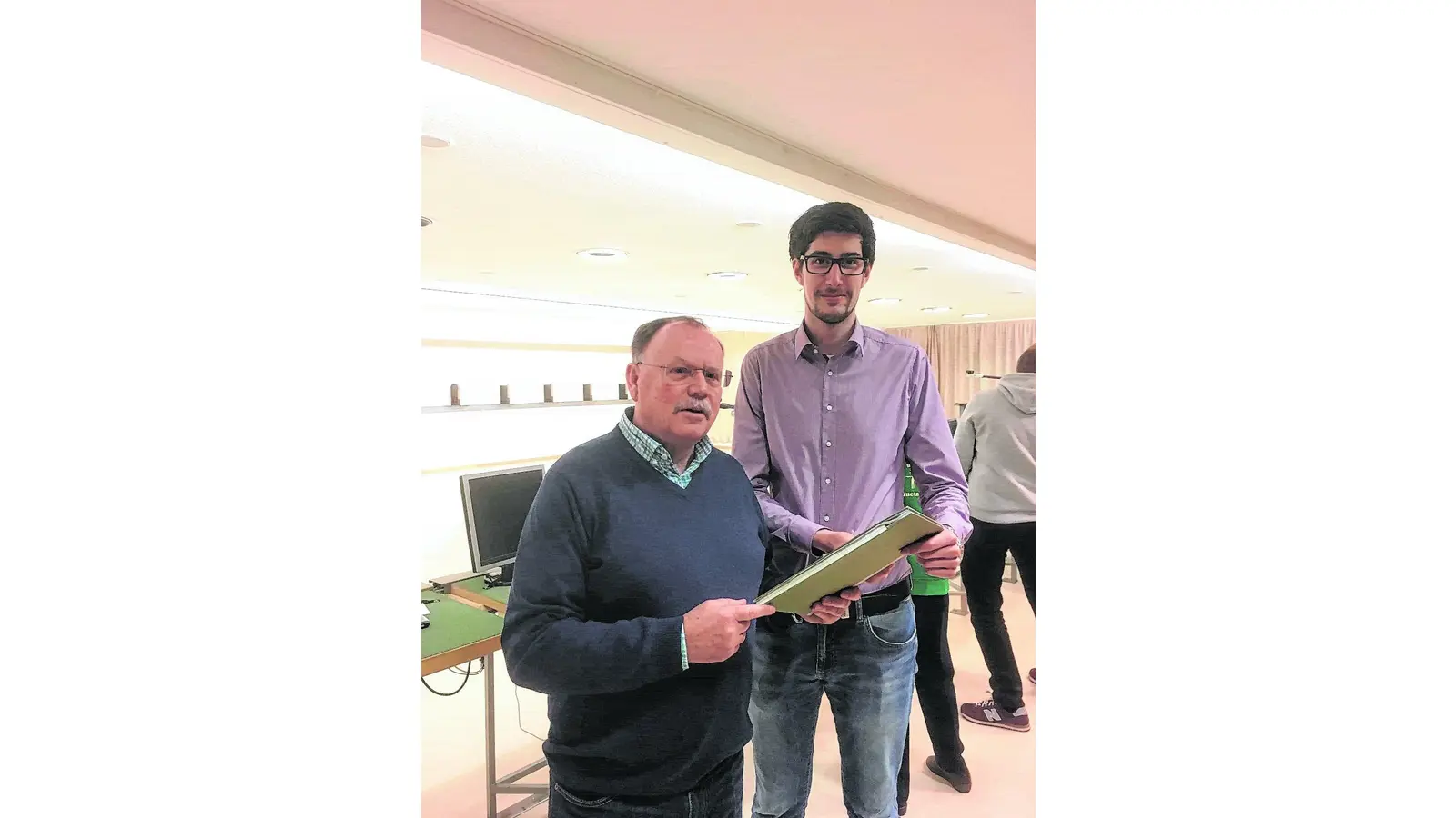 Nach 22 Jahren gibt Horst Tegtmeier Schießleitung ab (Foto: jl)