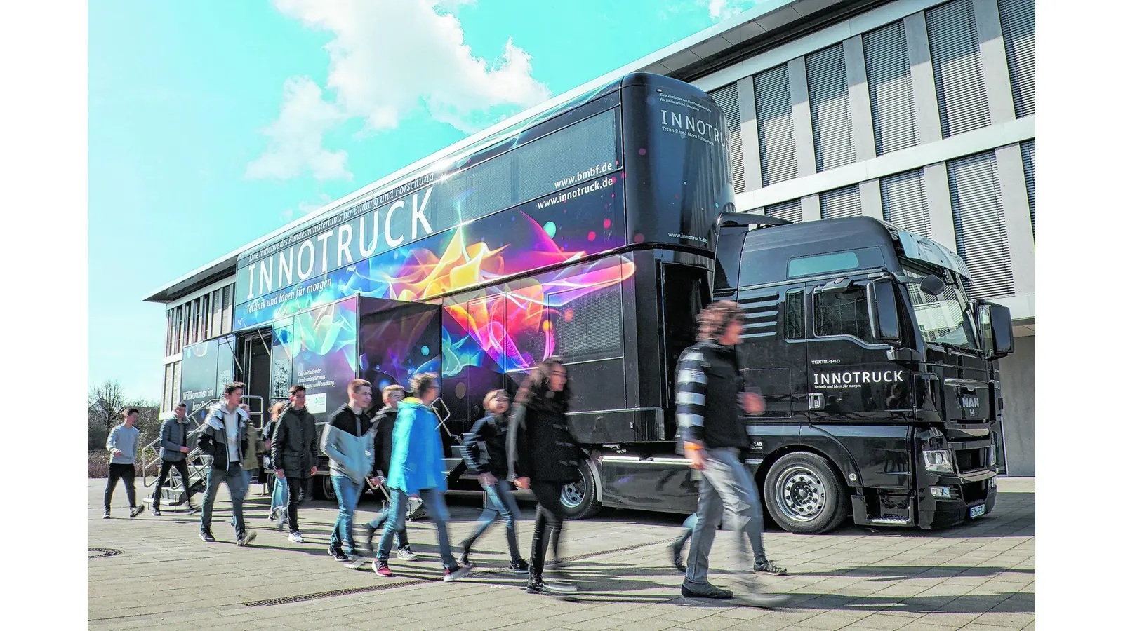 Hightech für Zukunftsmacher am Wilhelm-Busch-Gymnasium (Foto: jb)