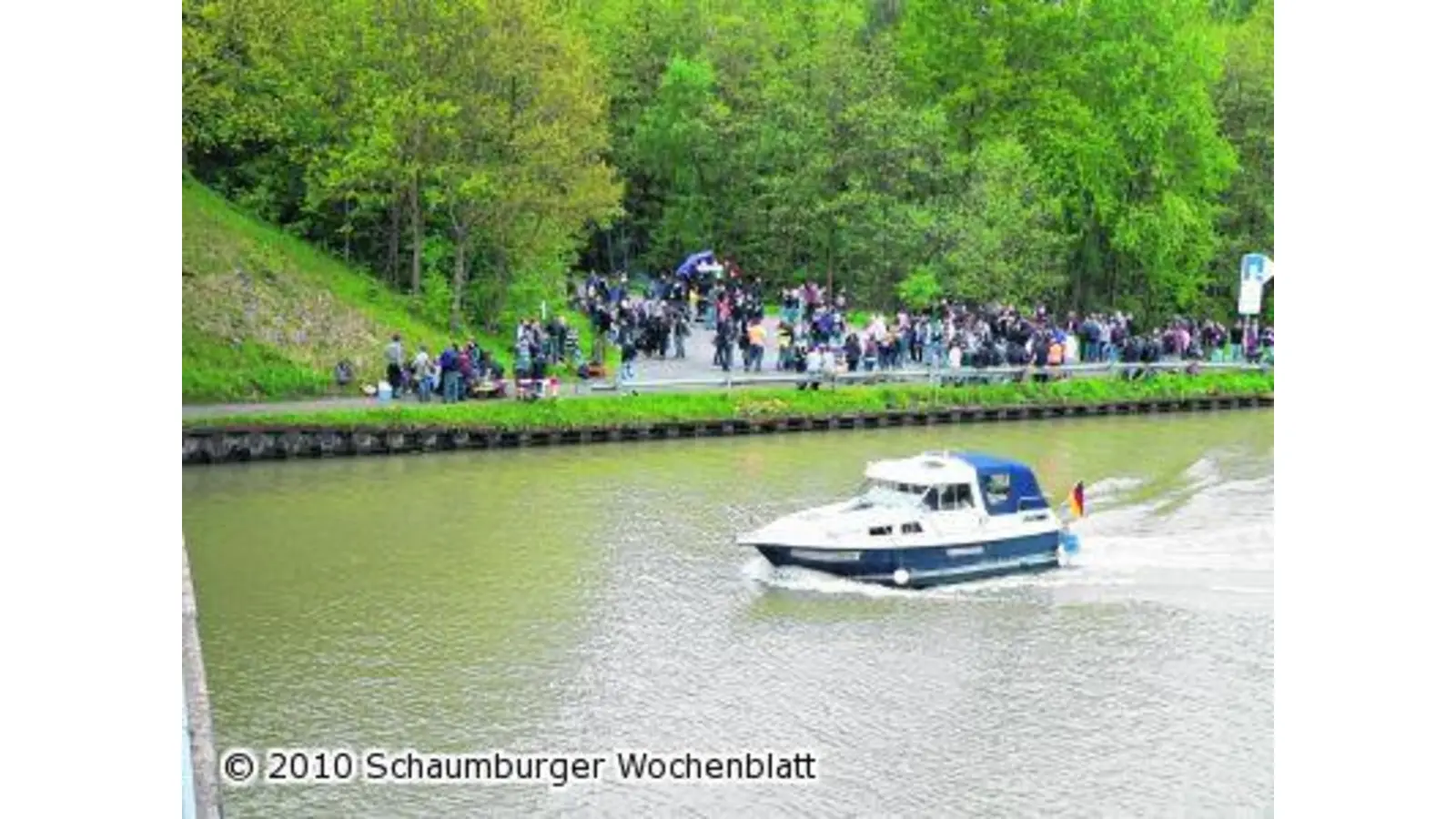 Die Eltern trinken vor den eigenen Kindern (Foto: em)
