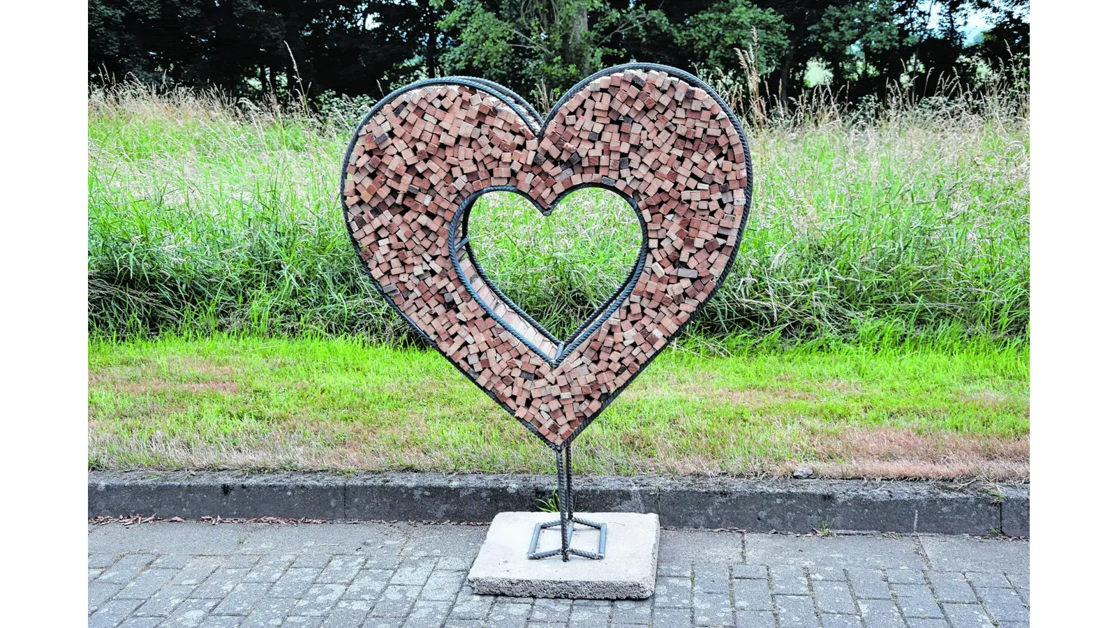 Doppelherz gegen Gewalt an Schulen (Foto: ste)