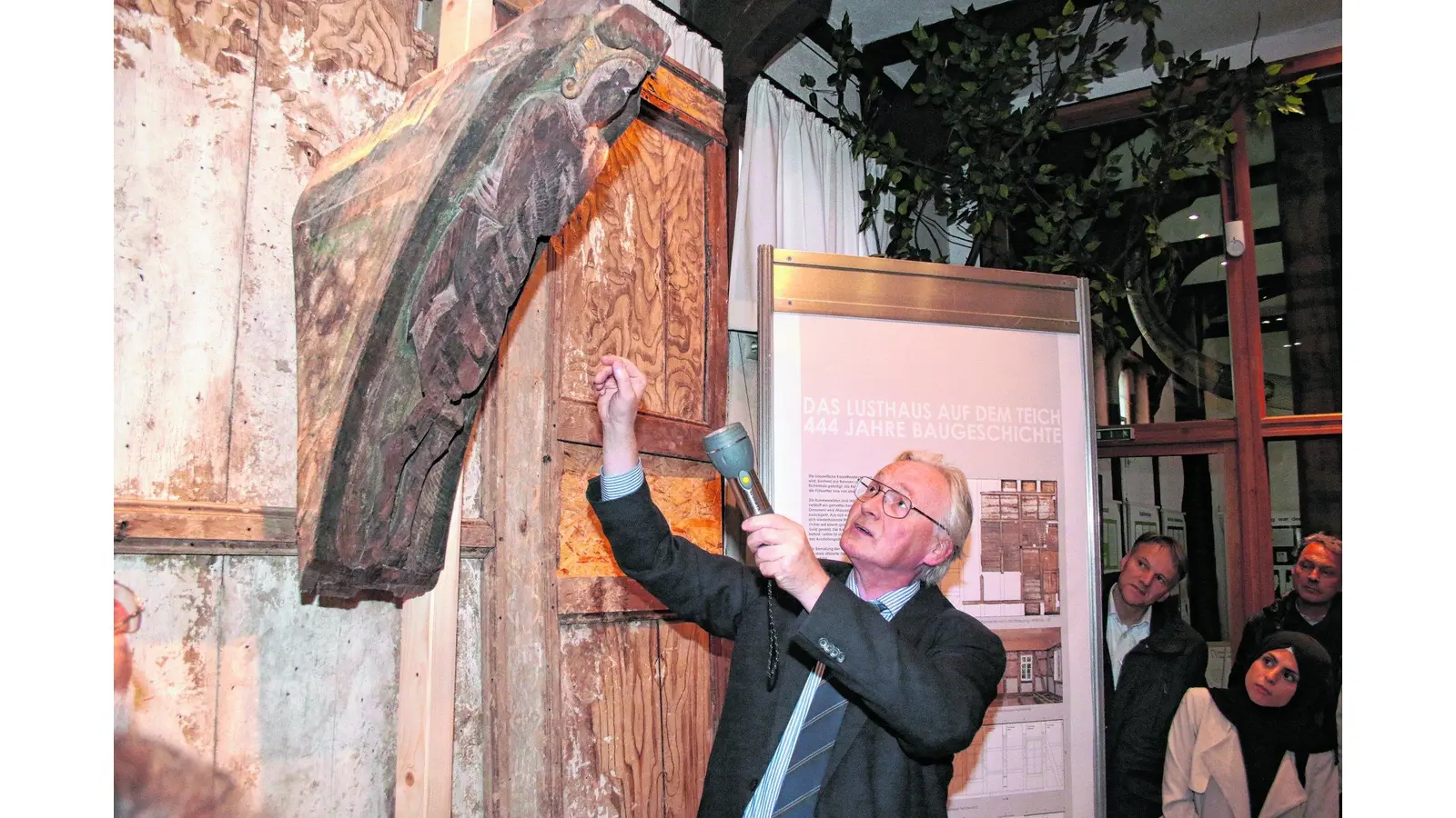 Wechselvolle Geschichte des Lusthauses vorgestellt (Foto: bb)