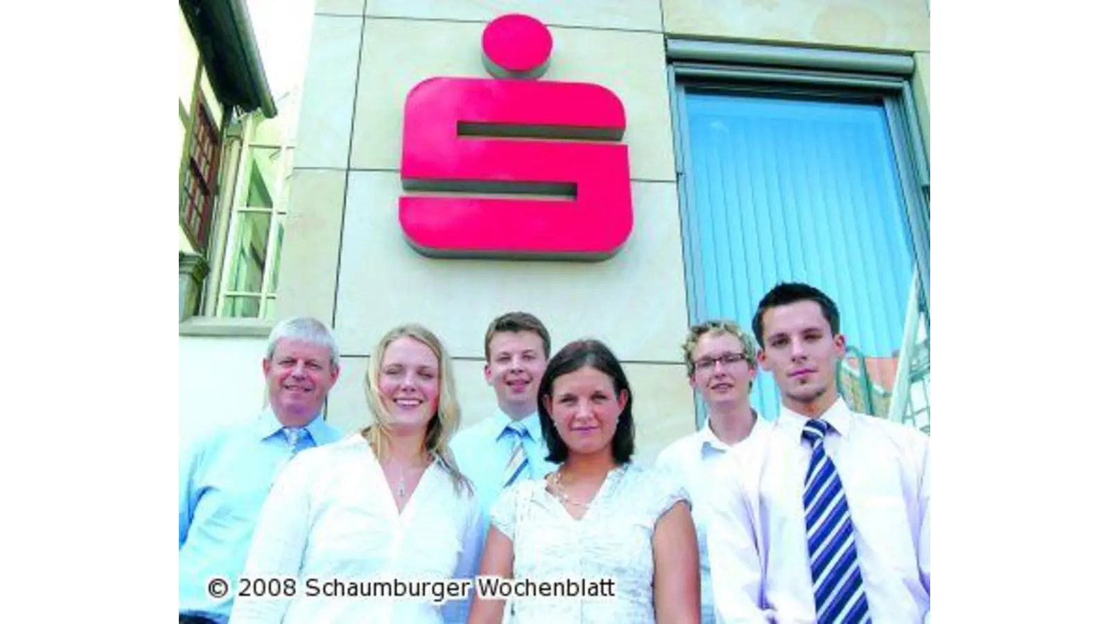 Ausbildungs-Abschluss bei der Sparkasse Schaumburg (Foto: red)