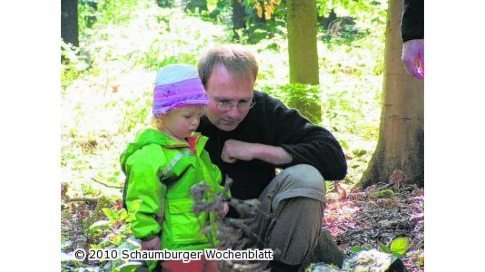 Vater mit Kind unterwegs (Foto: em)