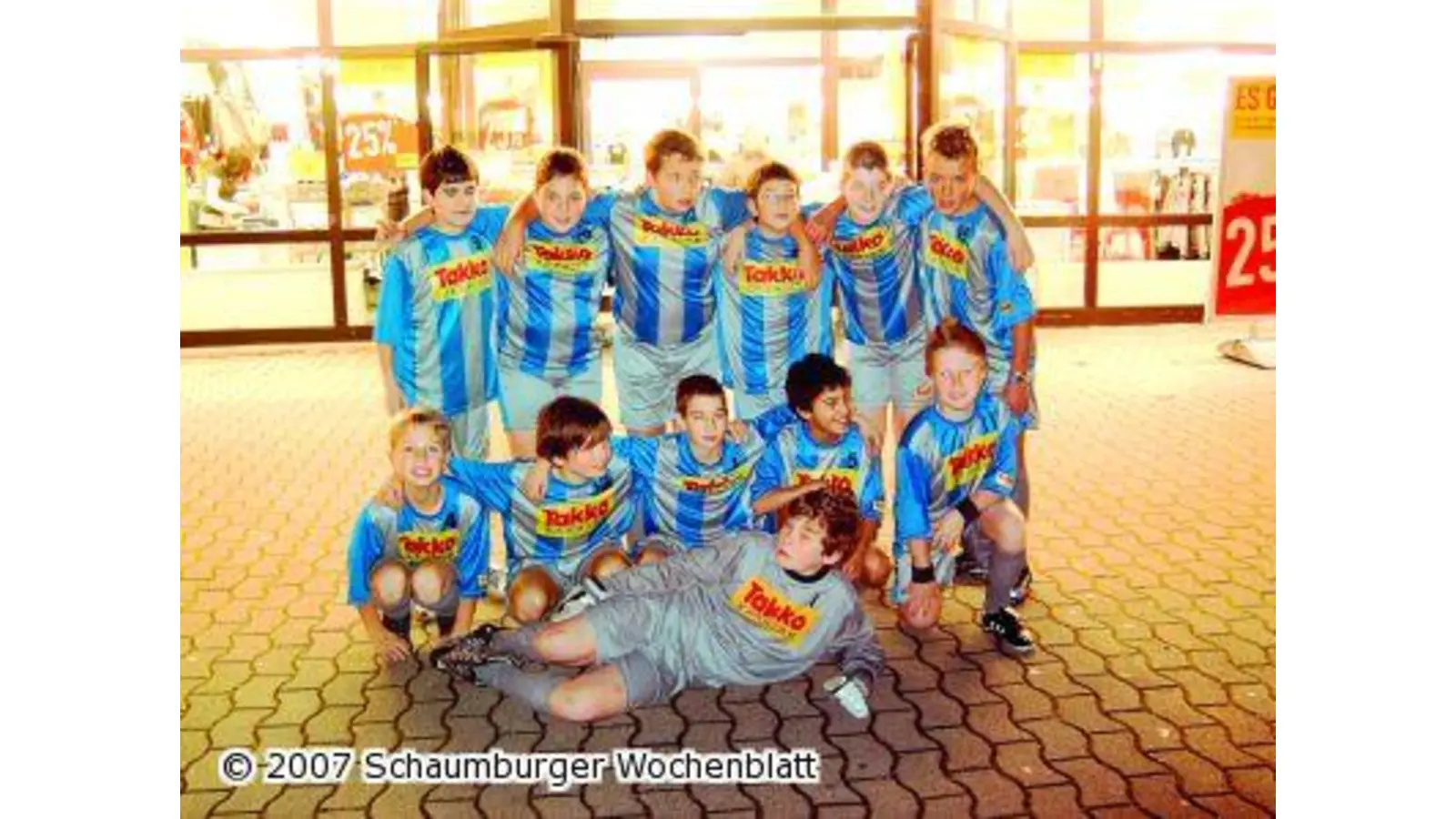 Neuer Trikotsatz für D-Jugend (Foto: ste)