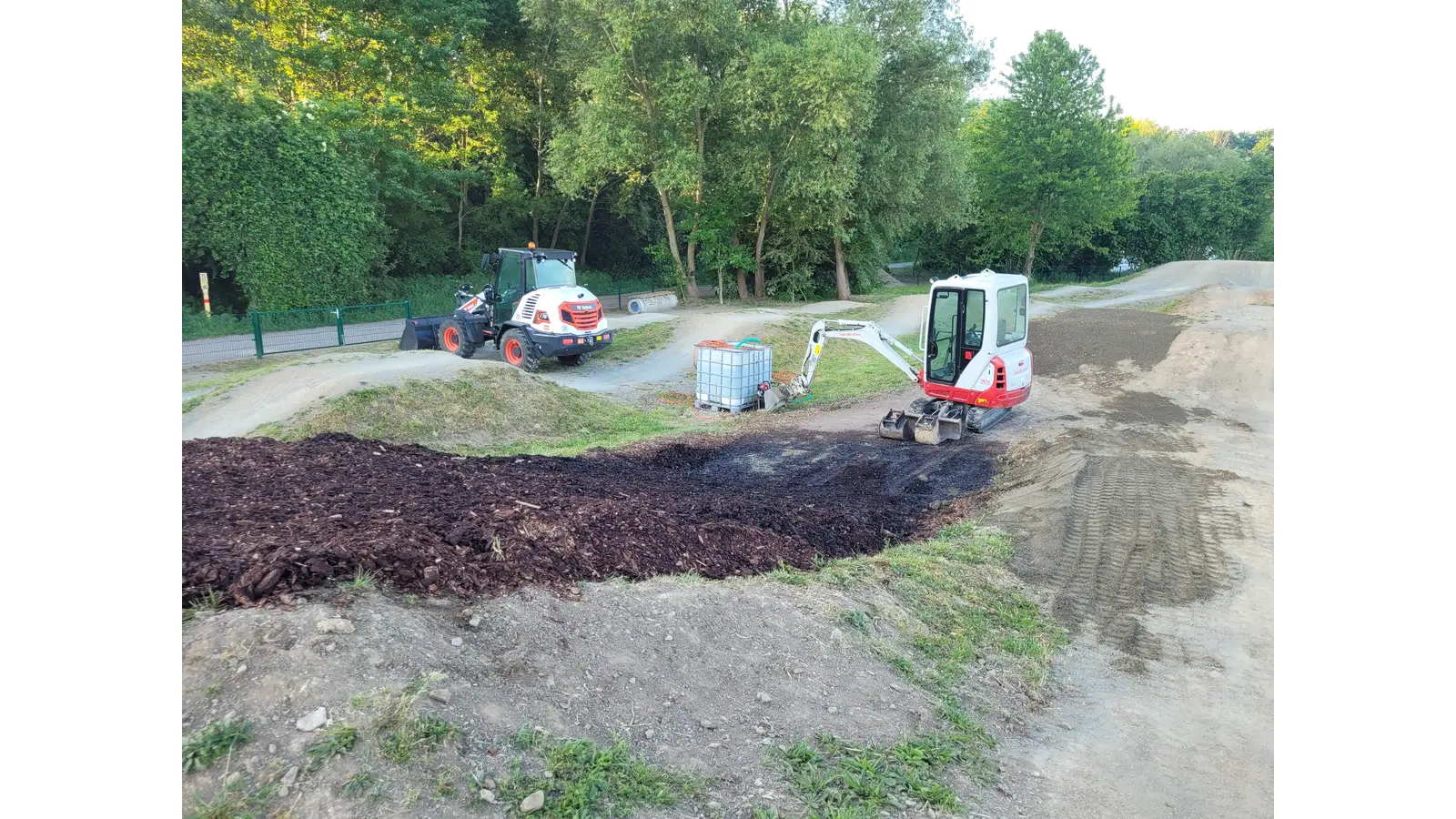 Die neu gestalteten Hügel präsentieren sich nun ab-wechslungsreicher denn je. (Foto: privat)