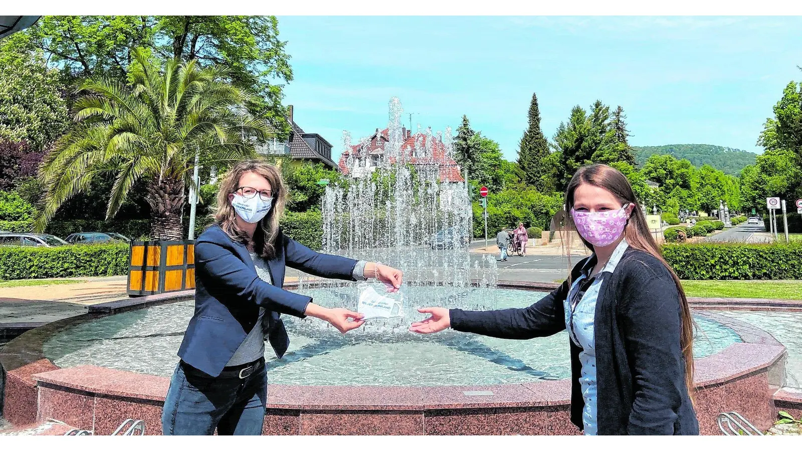 Die ersten Sicher ist sicher!-Gesichtsmasken haben Tourist-Information Bad Pyrmont erreicht (Foto: ds)