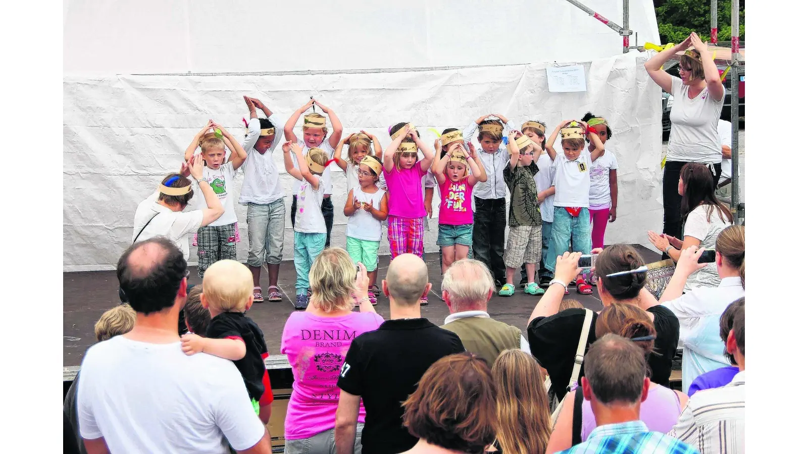 Alle zusammen für Sachsenhagen (Foto: red)