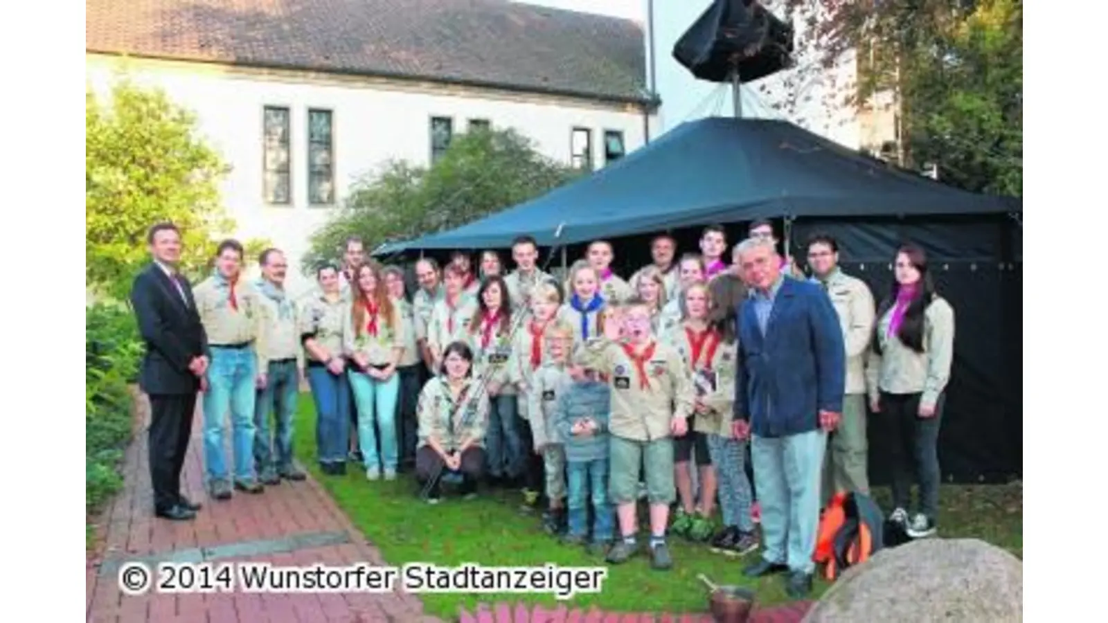 Stadtsparkasse spendet 1000 Euro für eine neue Theaterjurte (Foto: tau)