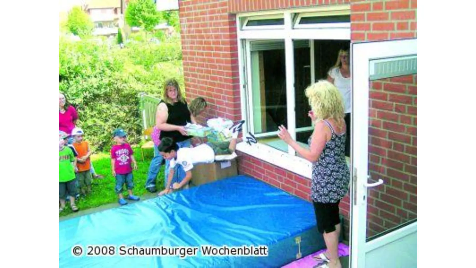 Mit einem Hopser aus dem Kindergarten (Foto: pd)