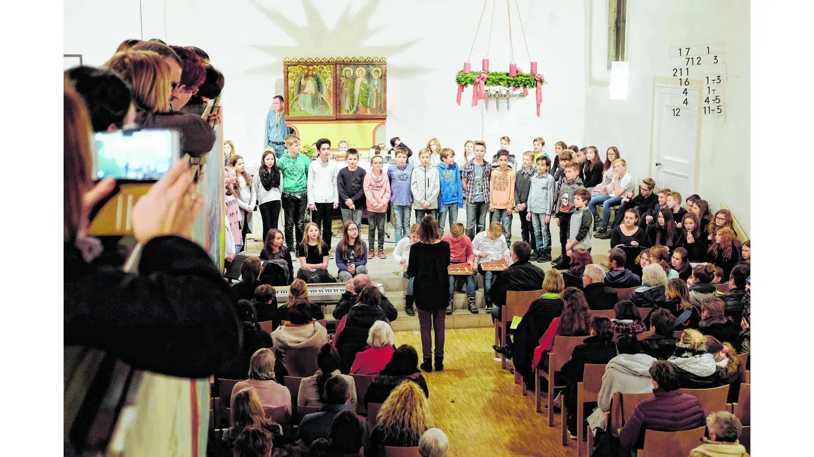 Schüler singen gegen stressige Stunden (Foto: jl)