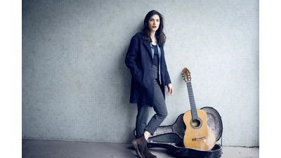 Roxane Elfaski spielt bei der „Nacht der Gitarren” in Stadthagen.  (Foto: Jean-Baptiste Millot)