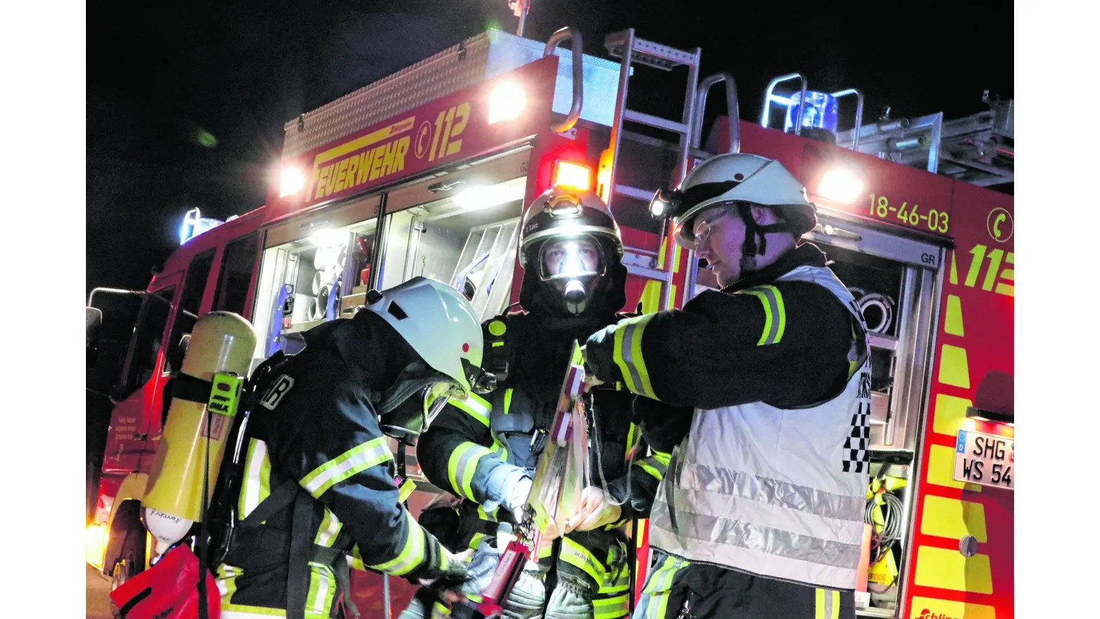Feuerwehr-Großeinsatz vor dem Abriss (Foto: jb)