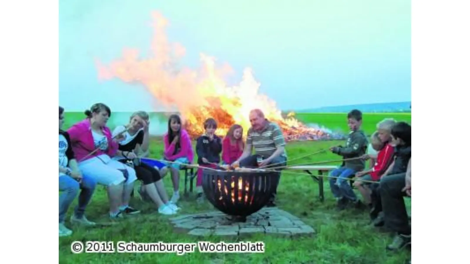 Das Osterfeuer ist ein echter Erfolg (Foto: em)