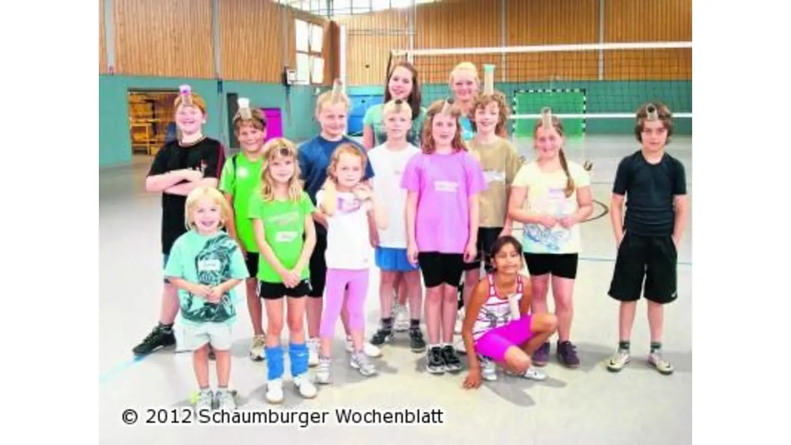 Kinder spielen Volleyball (Foto: red)