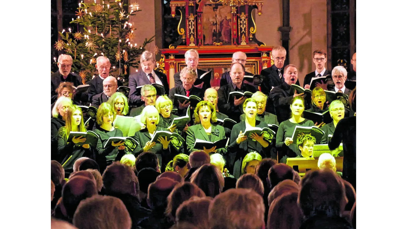 Gemeinsam singen und Freude haben (Foto: km)