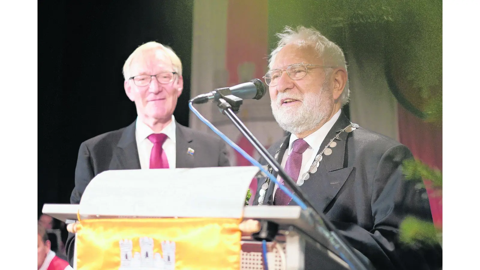 Intime Atmosphäre bei Wurst und Bier (Foto: tr)