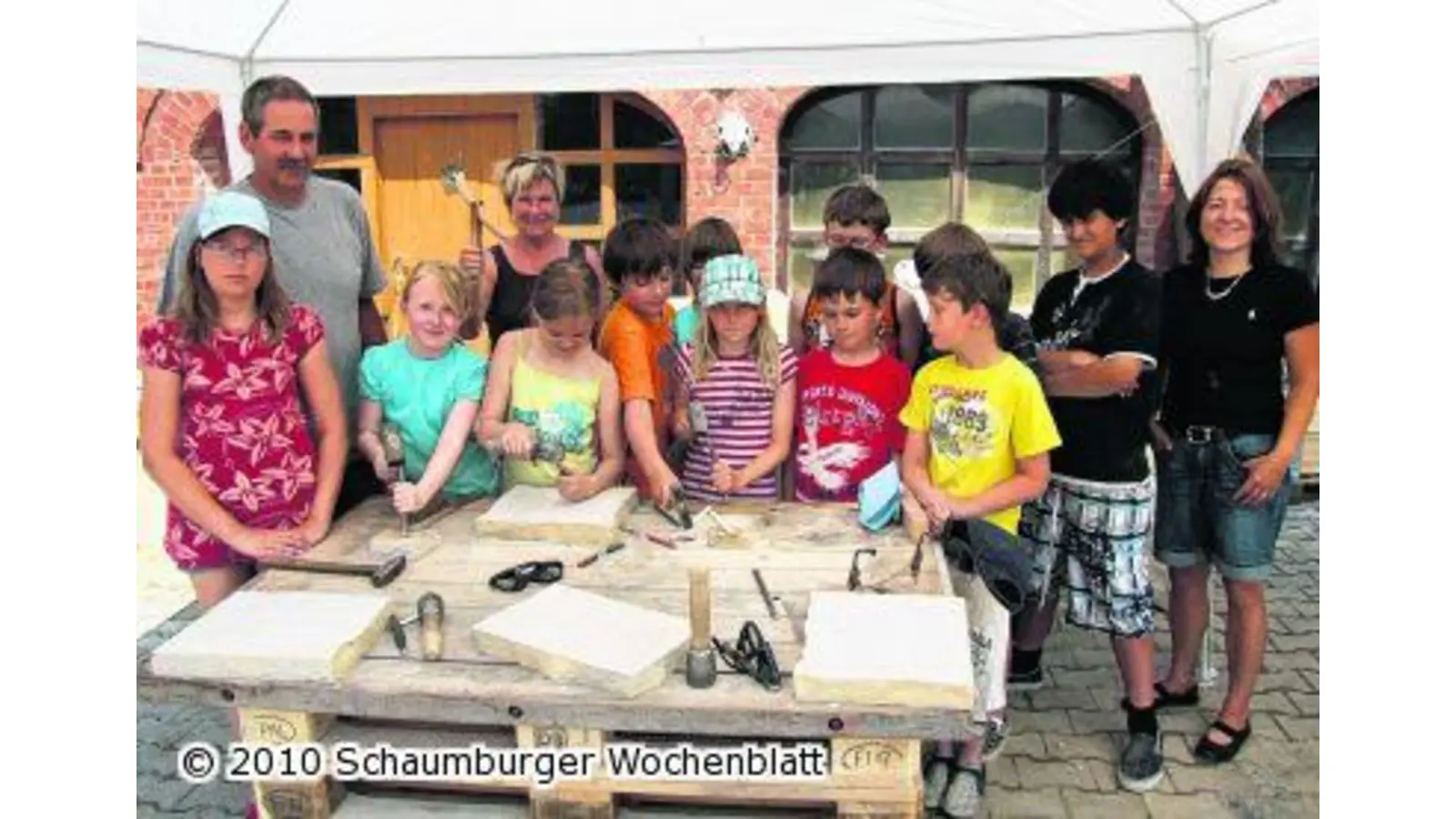 Fußball-Weltcup in Stein gehauen (Foto: tt)