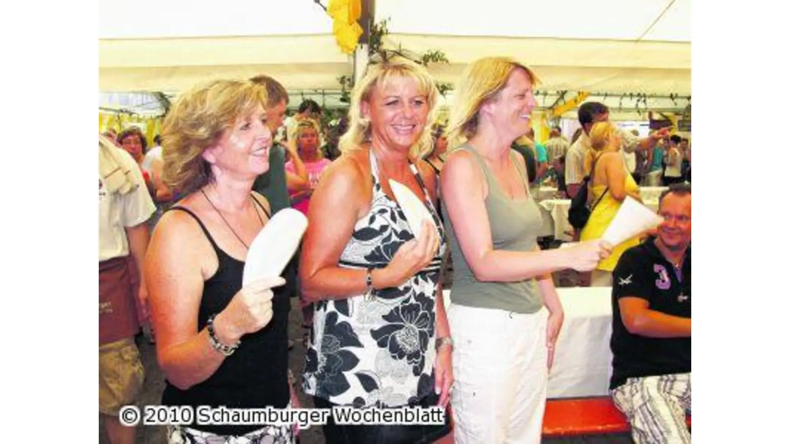Ausverkauftes Festkonzert mit 1400 schwitzenden Gästen (Foto: gi)