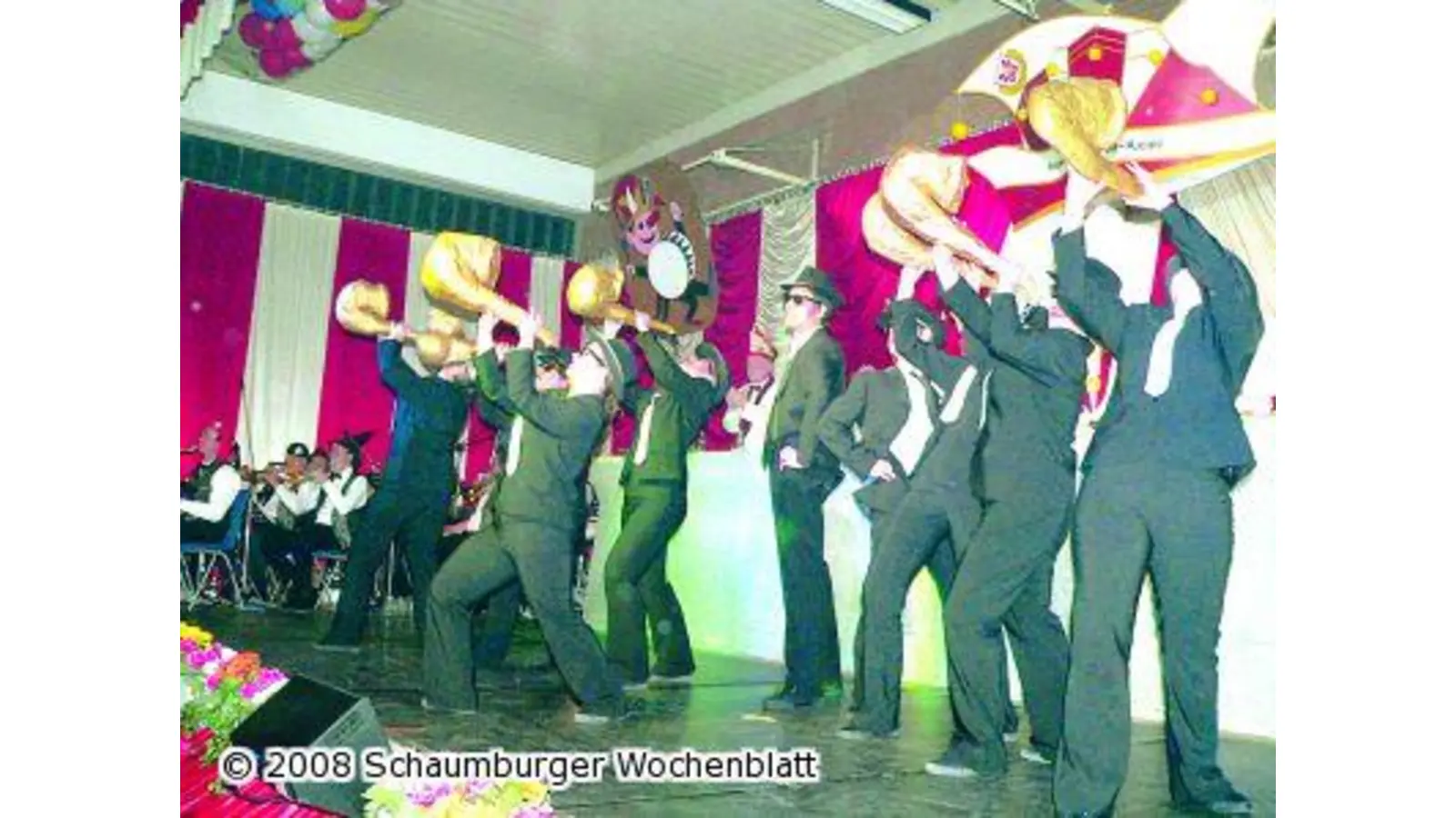 Singendes Lob auf Schaumburger Bier (Foto: al)