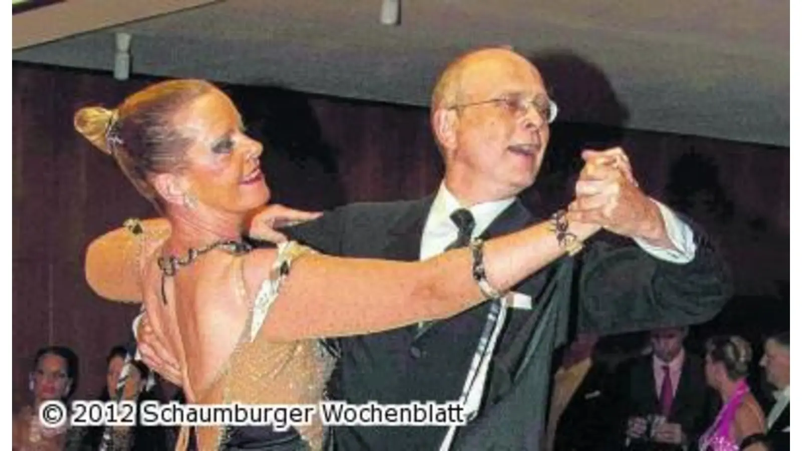 Paar zeigt gute Leistungen im Tanzsport der Sonderklasse (Foto: em)