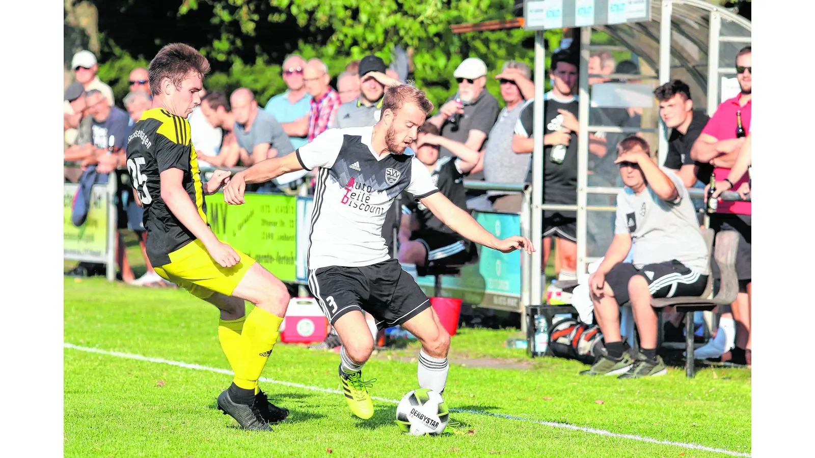 Enzen und Bückeburg II im Schaumburg-Duell (Foto: bb)