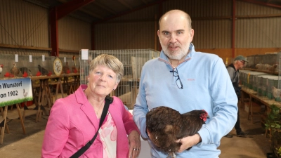 Ortsbürgermeisterin Monika Strecker und Olaf Metzner.  (Foto: gi)