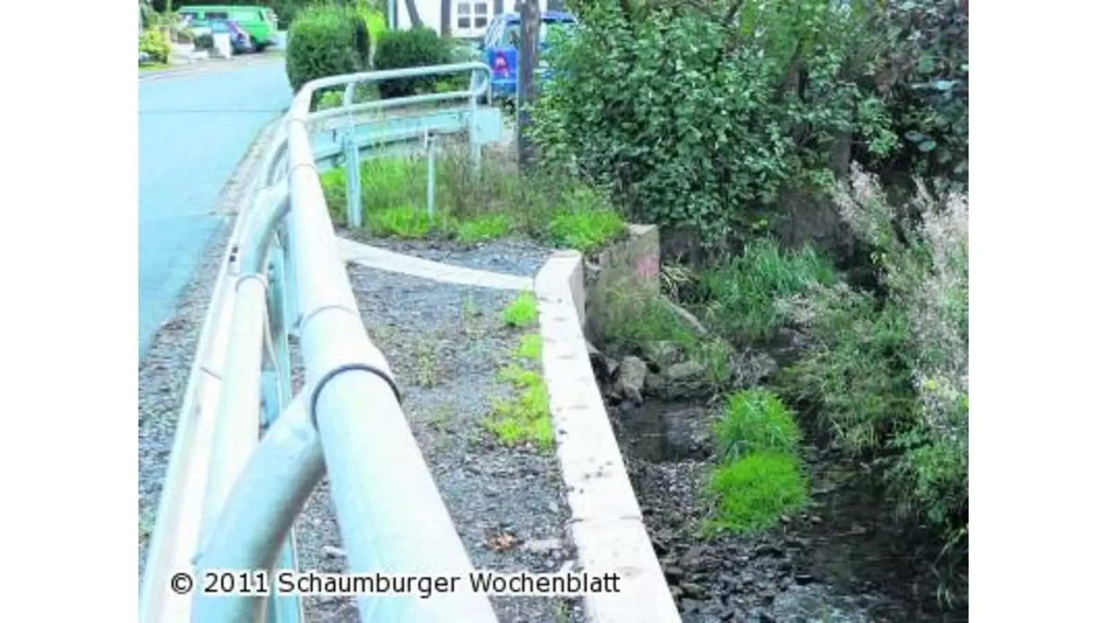 Anwohner beklagen Schotter im Bett des Pohler Baches (Foto: al)