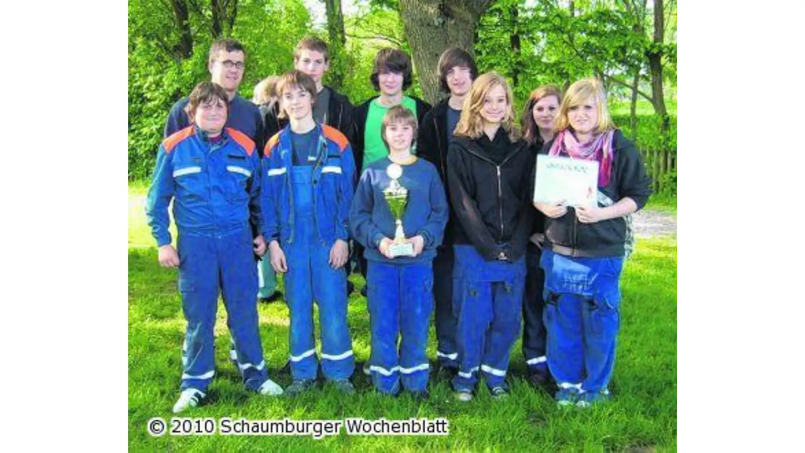 Pollhäger Gruppe holt sich den Siegerpokal (Foto: wtz)