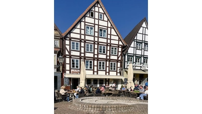 Die Bodega in Rinteln. Bei schönem Wetter kann man auch nett draußen sitzen. (Foto: Christian Kutschera)