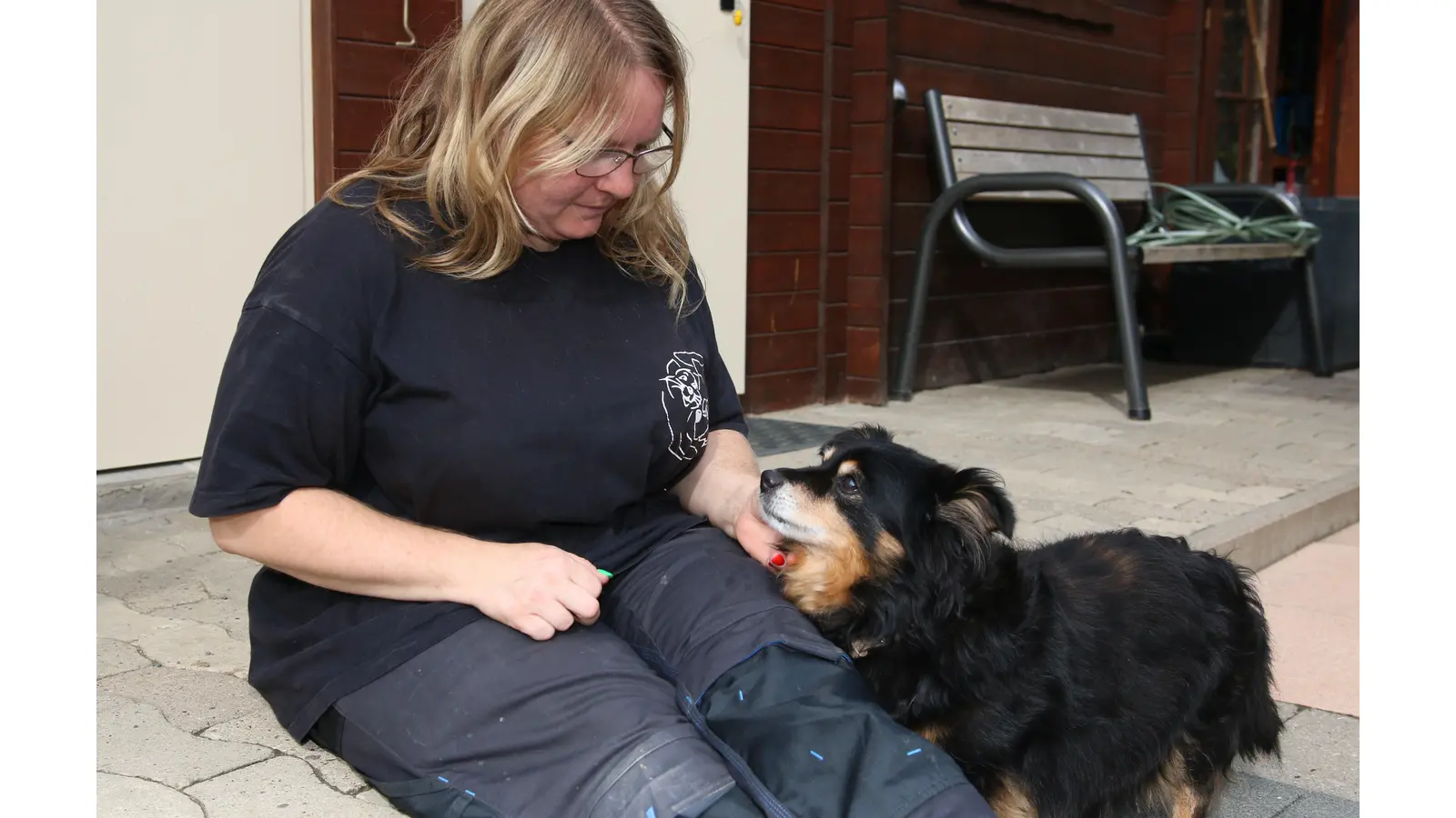 Die Hündin Ronja sucht einen Paten. Angesichts rasant steigender Kosten und einer Vielzahl von Tieren, die unterzubringen sind, hilft der Tierauffangstation Bad Nenndorf jede Unterstützung.  (Foto: Borchers, Bastian)