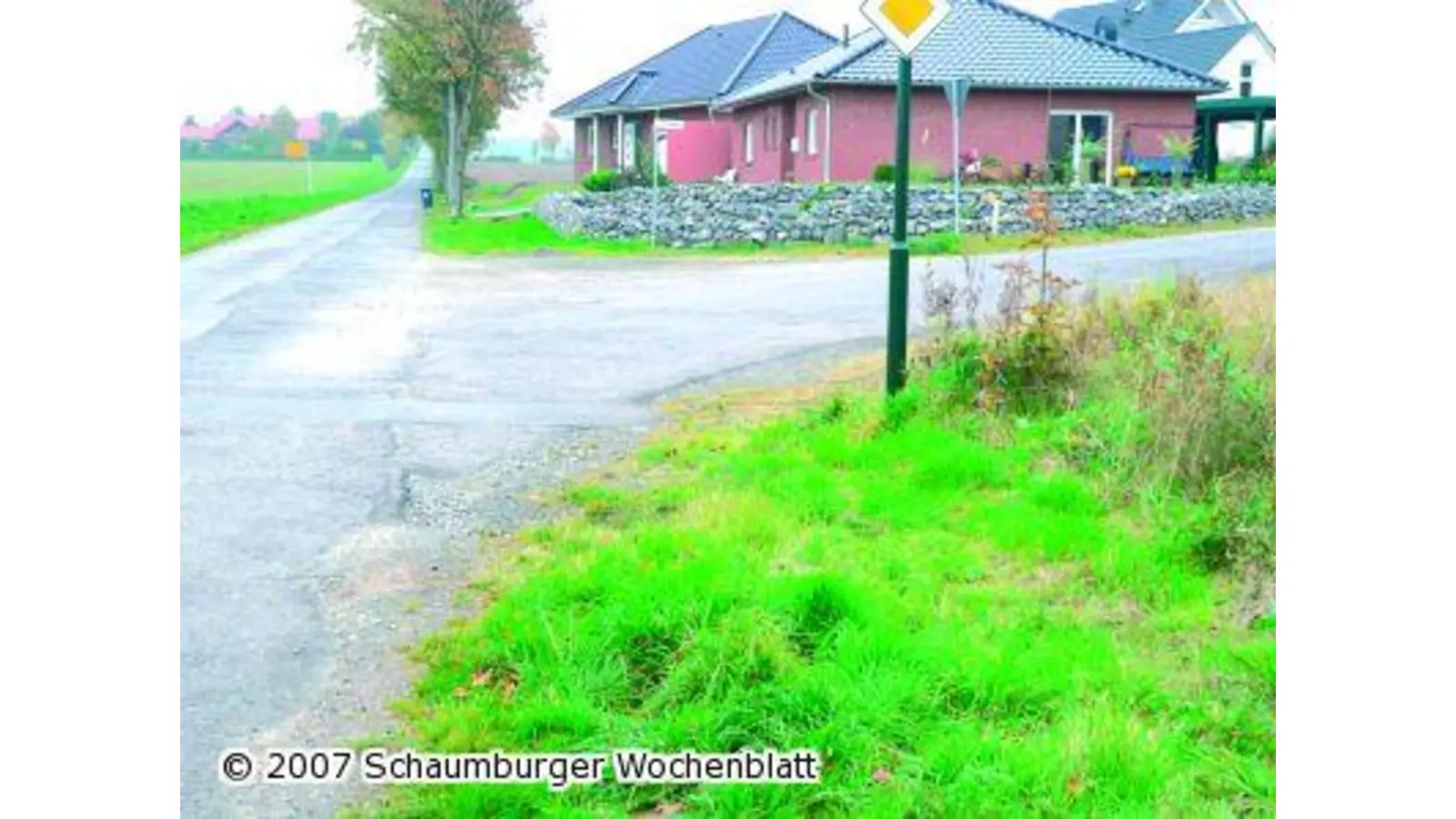 Rotbuntes Pflaster für den Milanweg (Foto: al)