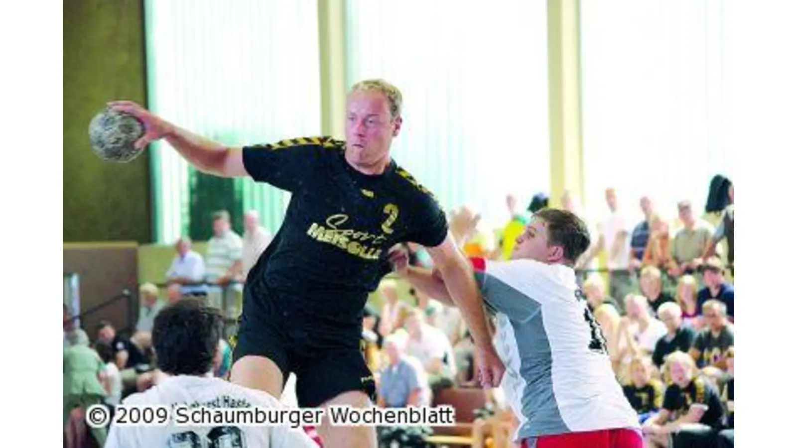Hohe Hürde in Bad Salzdetfurth (Foto: ro)