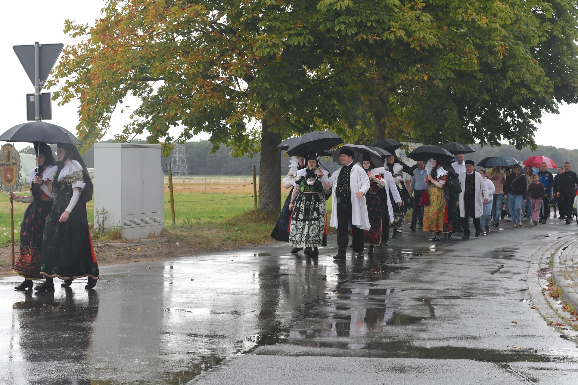 100 Jahre Feuerwehr Lindhorst. (Foto: NADINE DRESSLER)