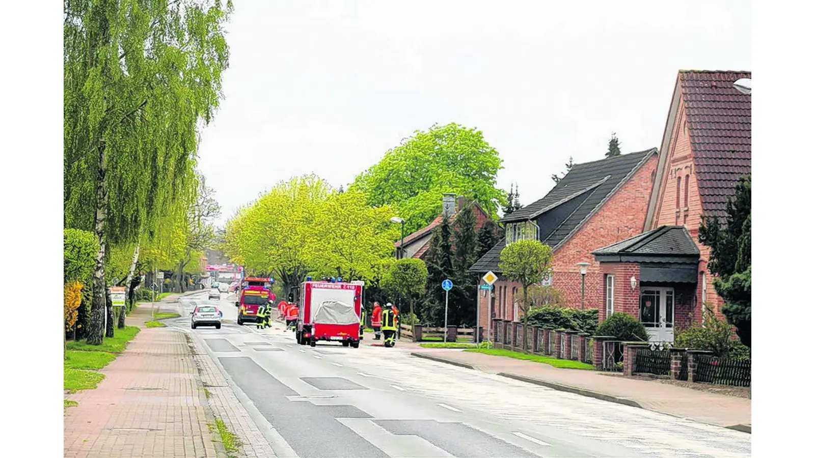 Ölspur erfordert großen Einsatz der Feuerwehr (Foto: jan)