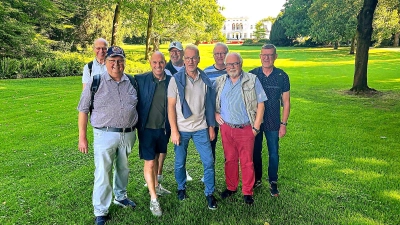 Mitglieder der Martini-Loge beim diesjährigen Jahresausflug im Ort der Demokratie - in Bonn. (Foto: privat)