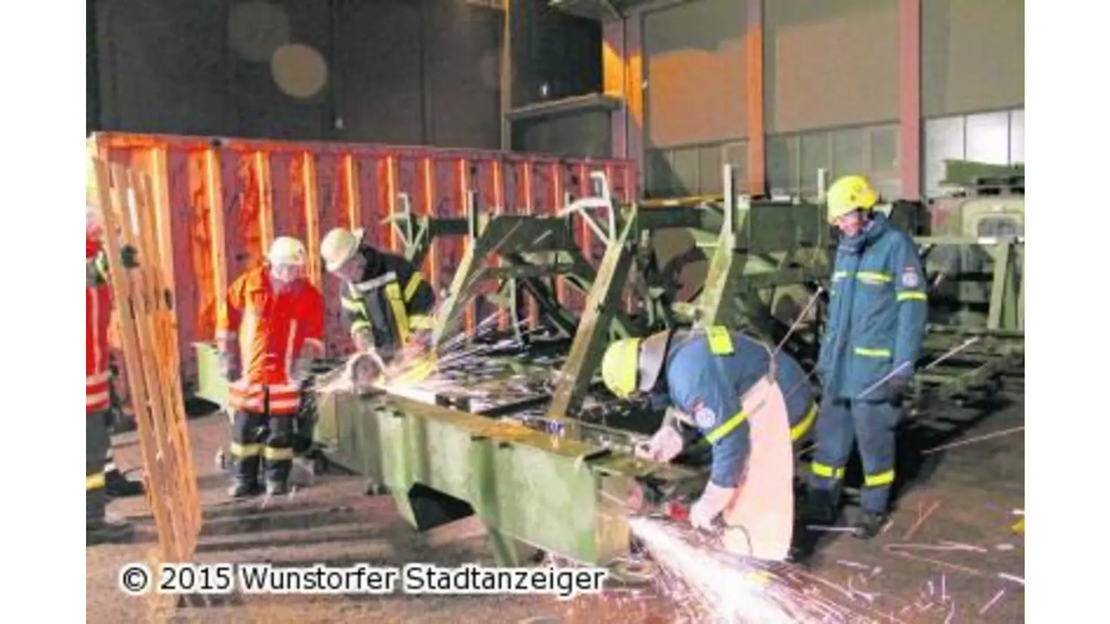 Feuerwehr und THW üben gemeinsam (Foto: gi)