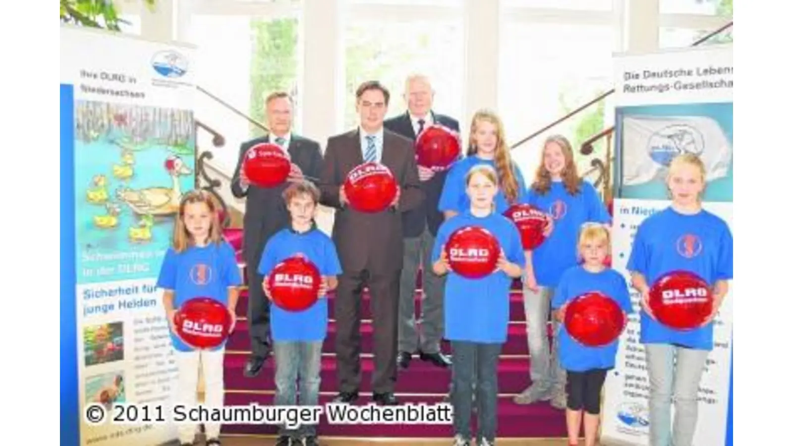 Ministerpräsident gratuliert der DLRG (Foto: em)