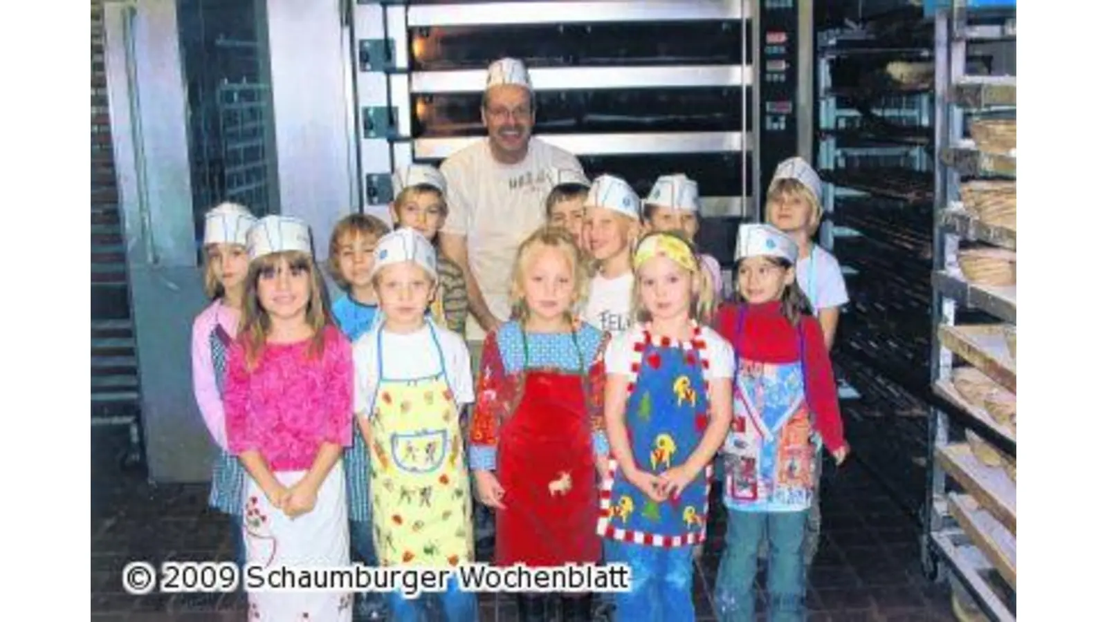 Fleißige Helfer in der Bäckerei (Foto: mk)