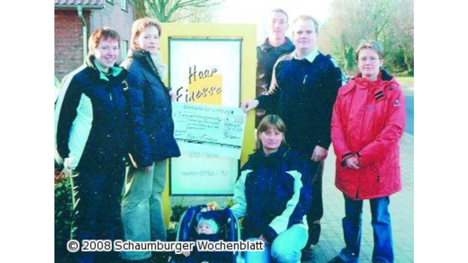 Jugendwehr freut sich über 333 Euro (Foto: wtz)