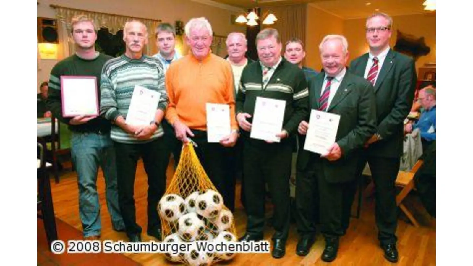 Eingespartes Geld an die Basis zurück (Foto: mr)