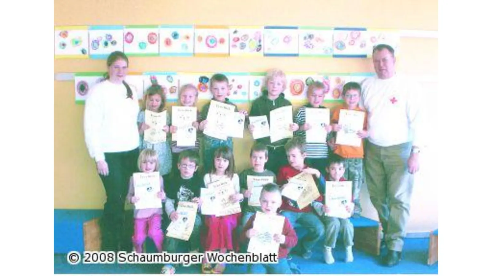 Kinder erhalten ihren Ersthelferschein (Foto: red)